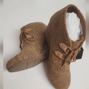 New, with Tags Tom's Kala Wedge Bootie In 6.5, 8, 9.5 & 10